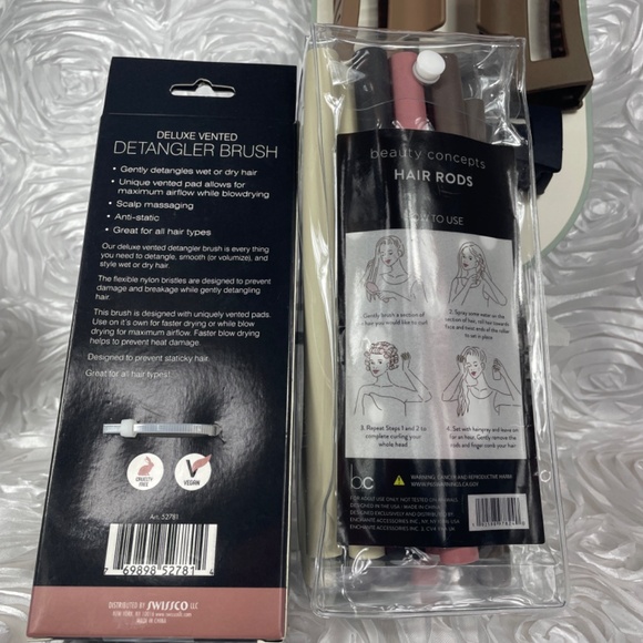 Five-Piece Hair Styling Kit including a Revlon Dual-Zip Toiletry Case - Picture 13 of 15